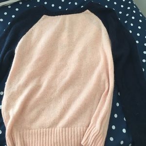 Light pink/navy sweater
